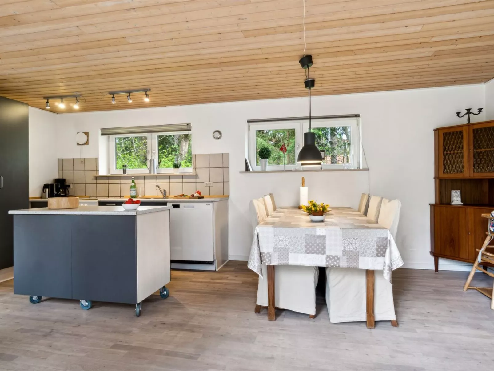 "Kierstine" - 7km from the sea-Inside