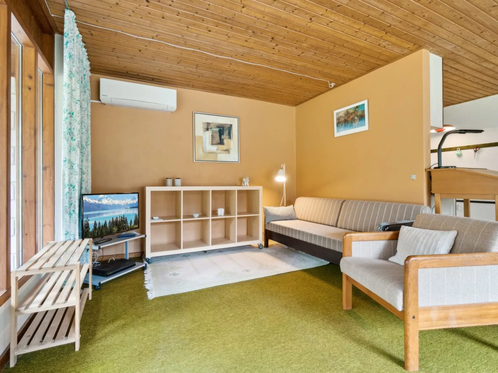 "Awa" - 800m from the sea-Inside