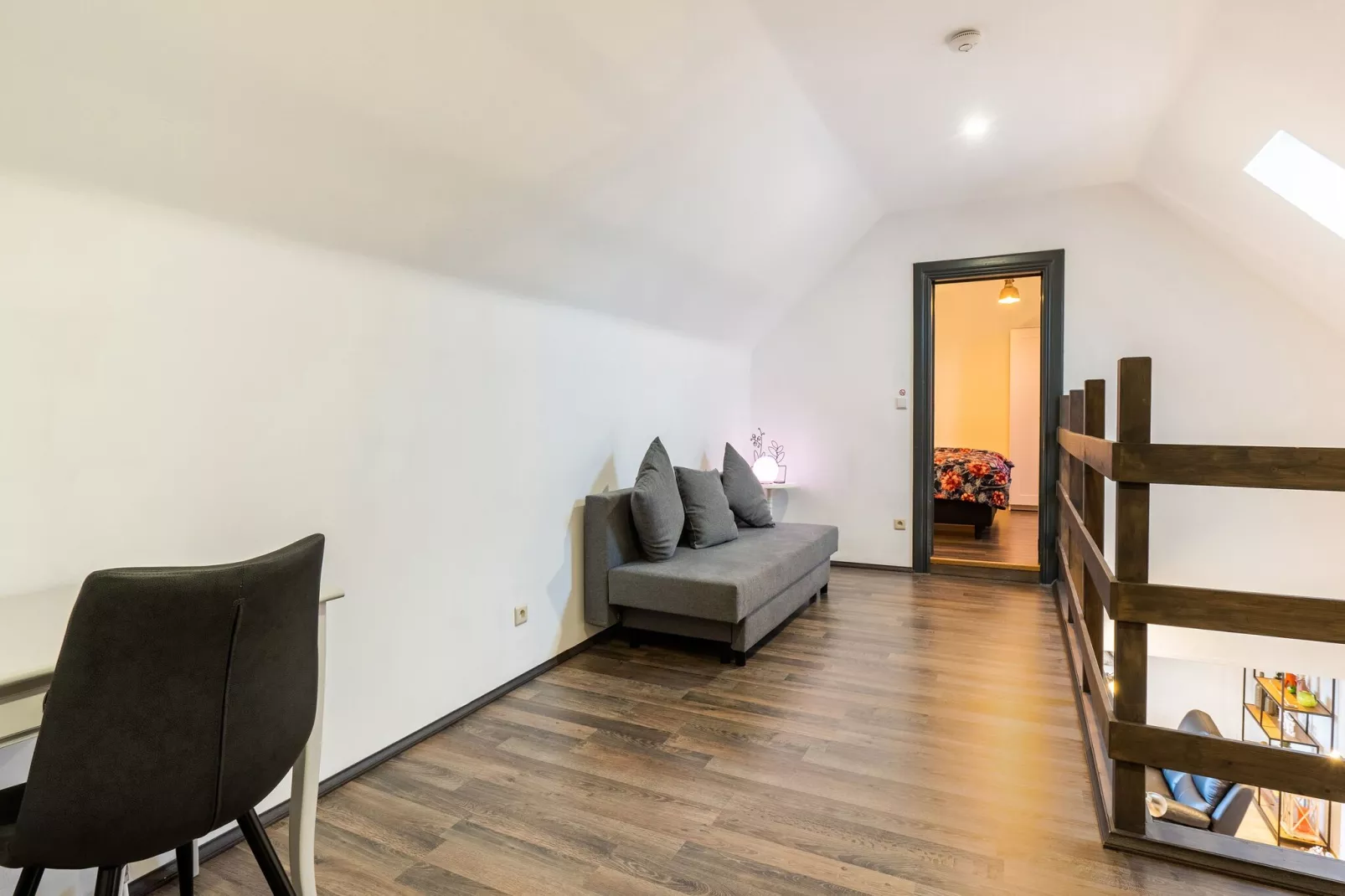 Mira' s Lodge-Salon