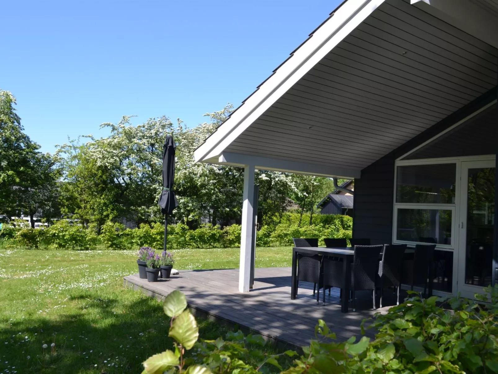 "Jette" - 30km from the sea-Outside