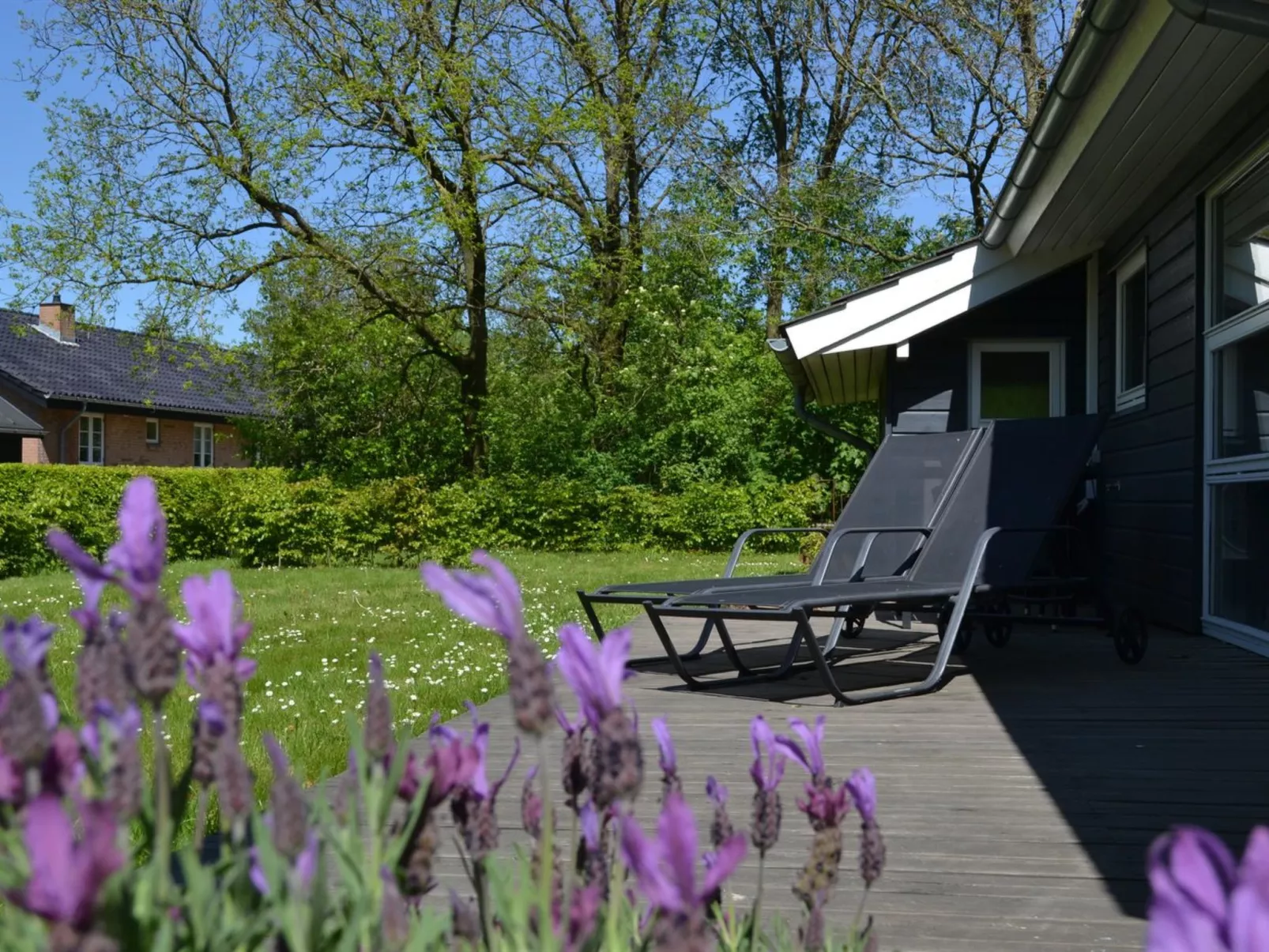 "Jette" - 30km from the sea-Outside