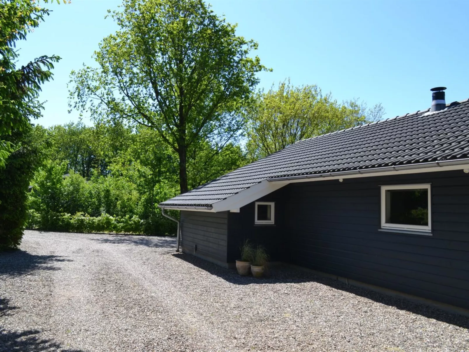 "Jette" - 30km from the sea-Outside