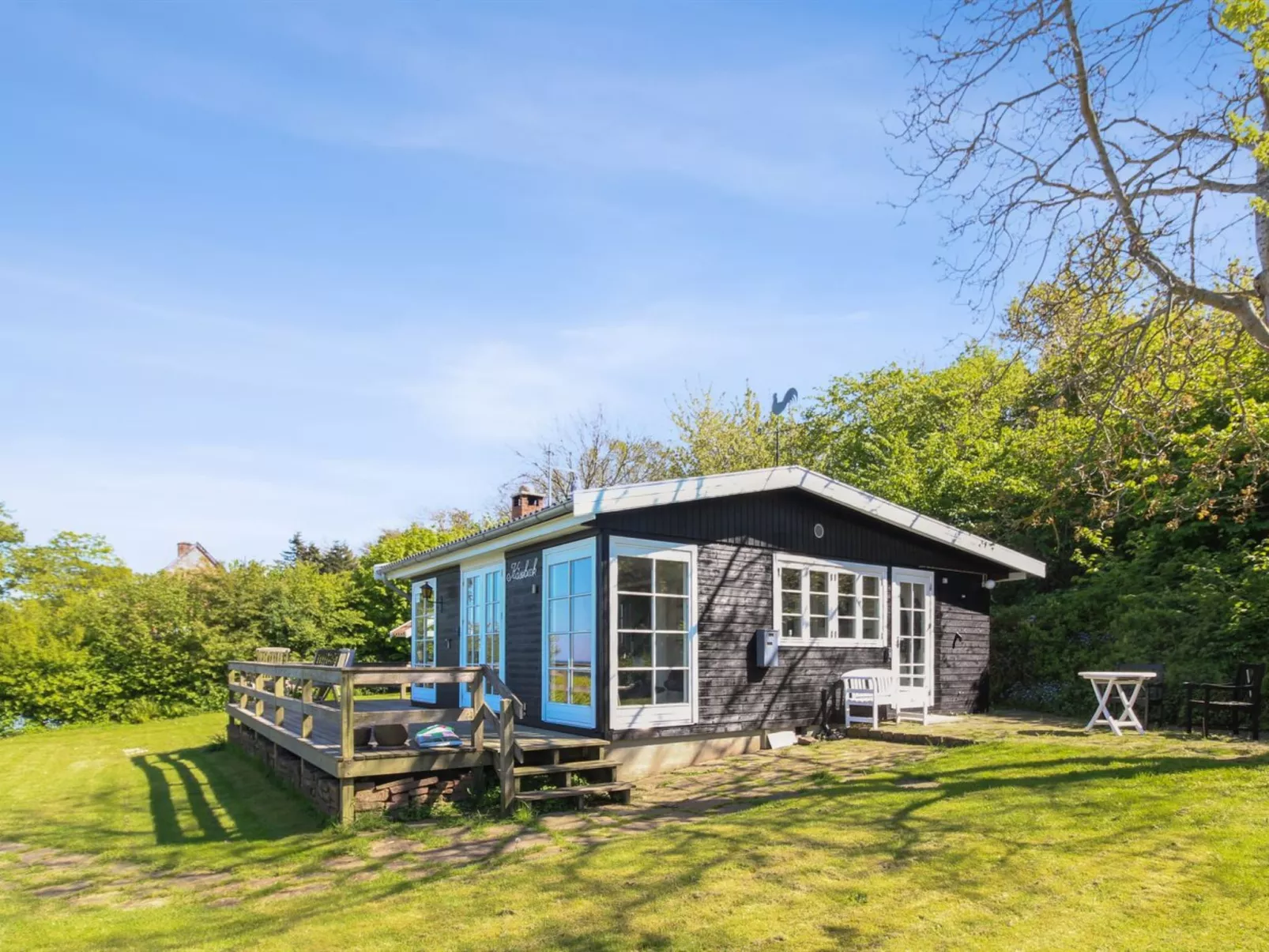 "Fabine" - 50m from the sea-Outside