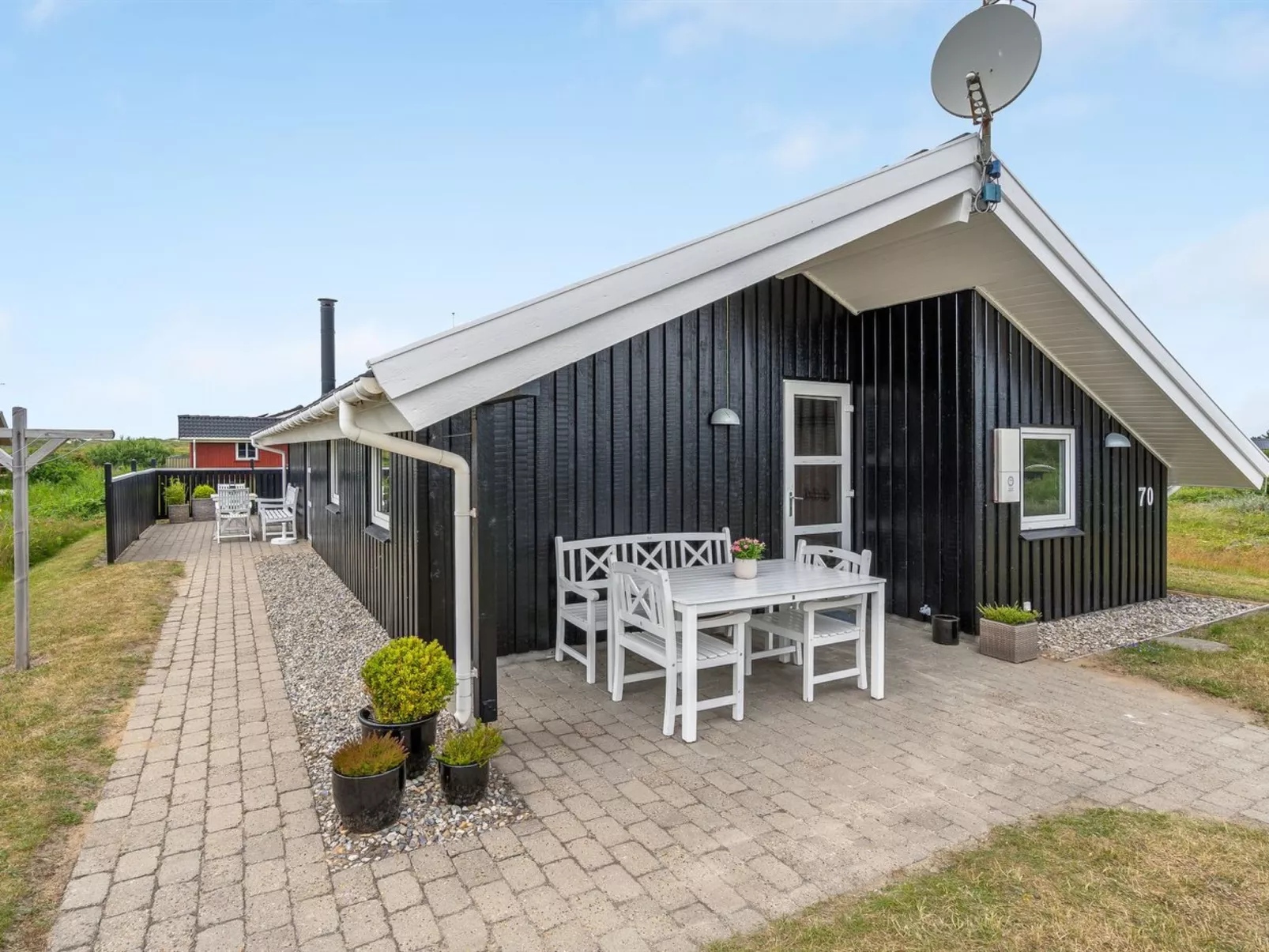 "Hariet" - 300m from the sea-Inside