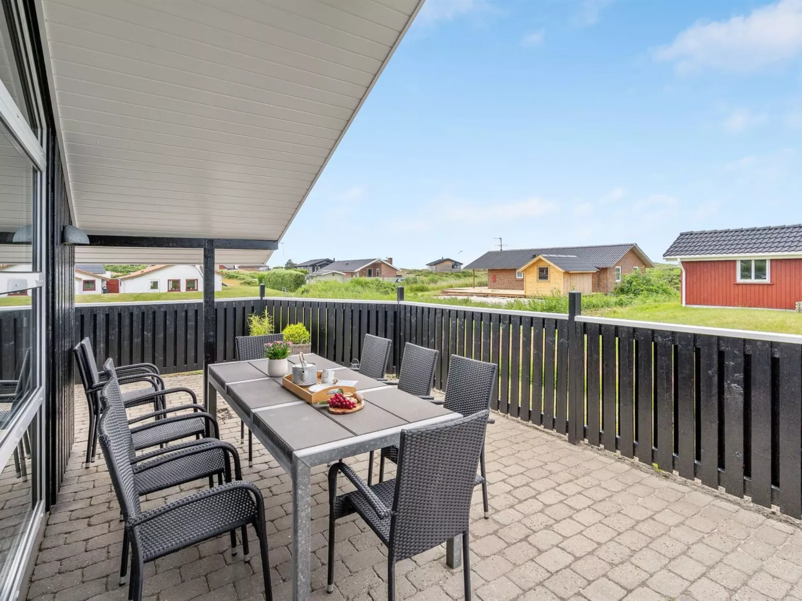 "Hariet" - 300m from the sea-Inside