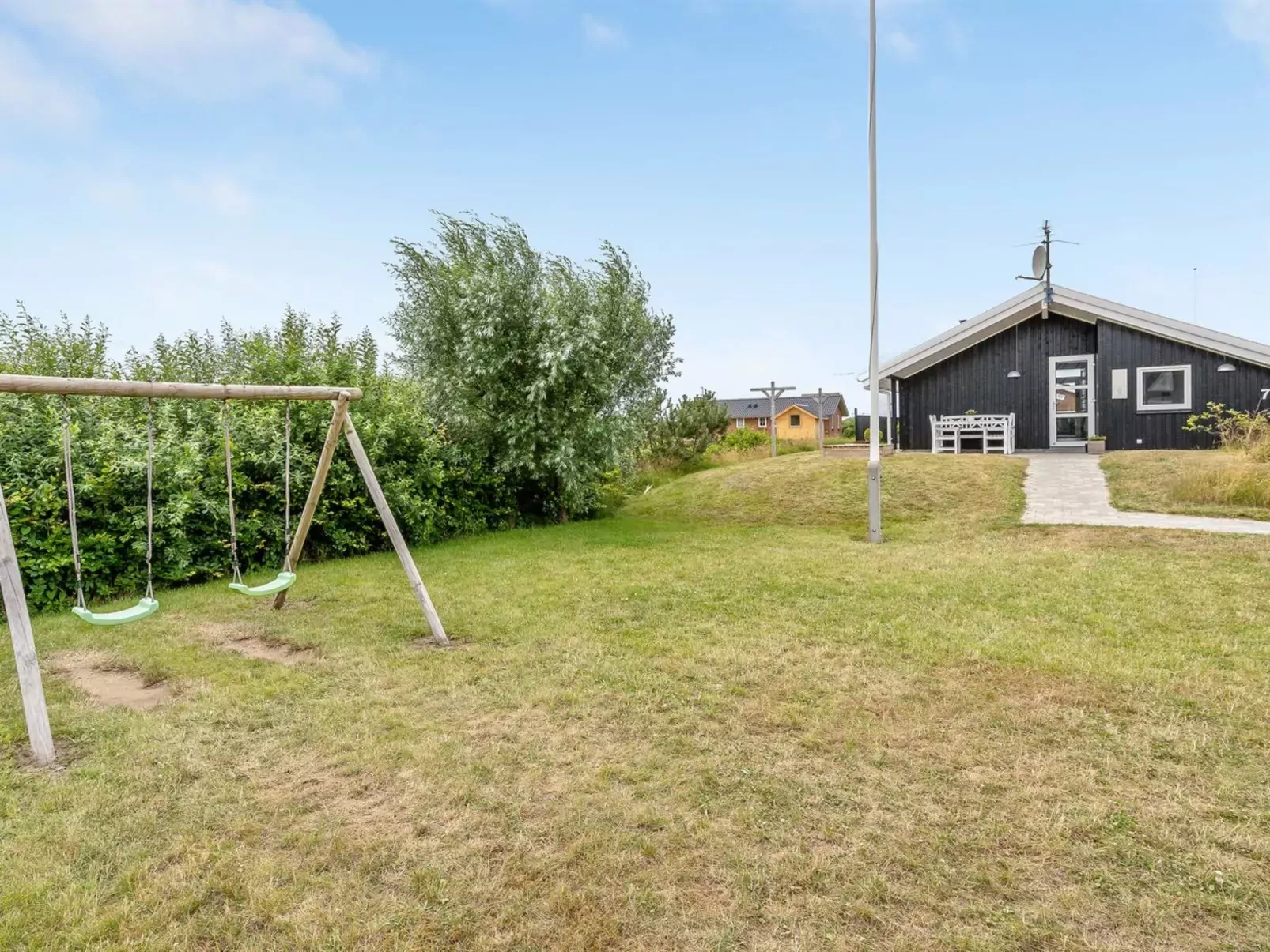 "Hariet" - 300m from the sea-Outside