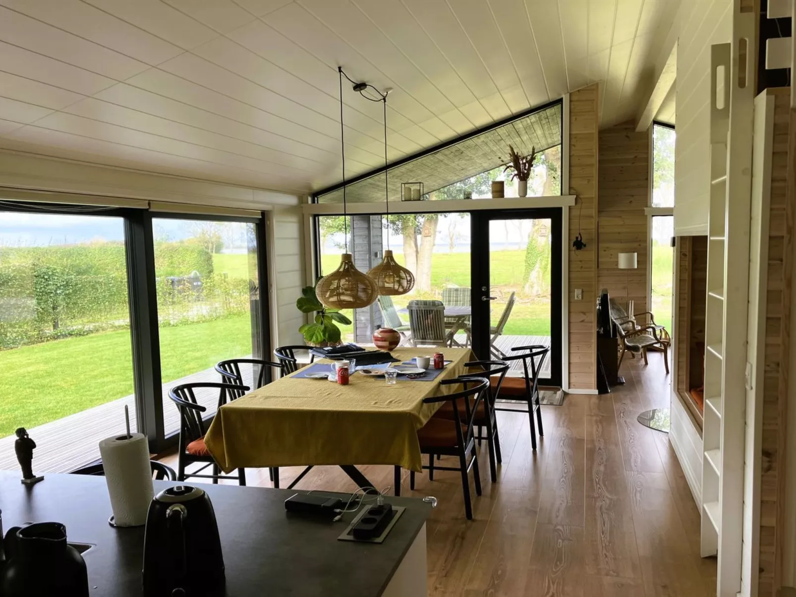 "Huldrik" - 100m from the sea-Inside