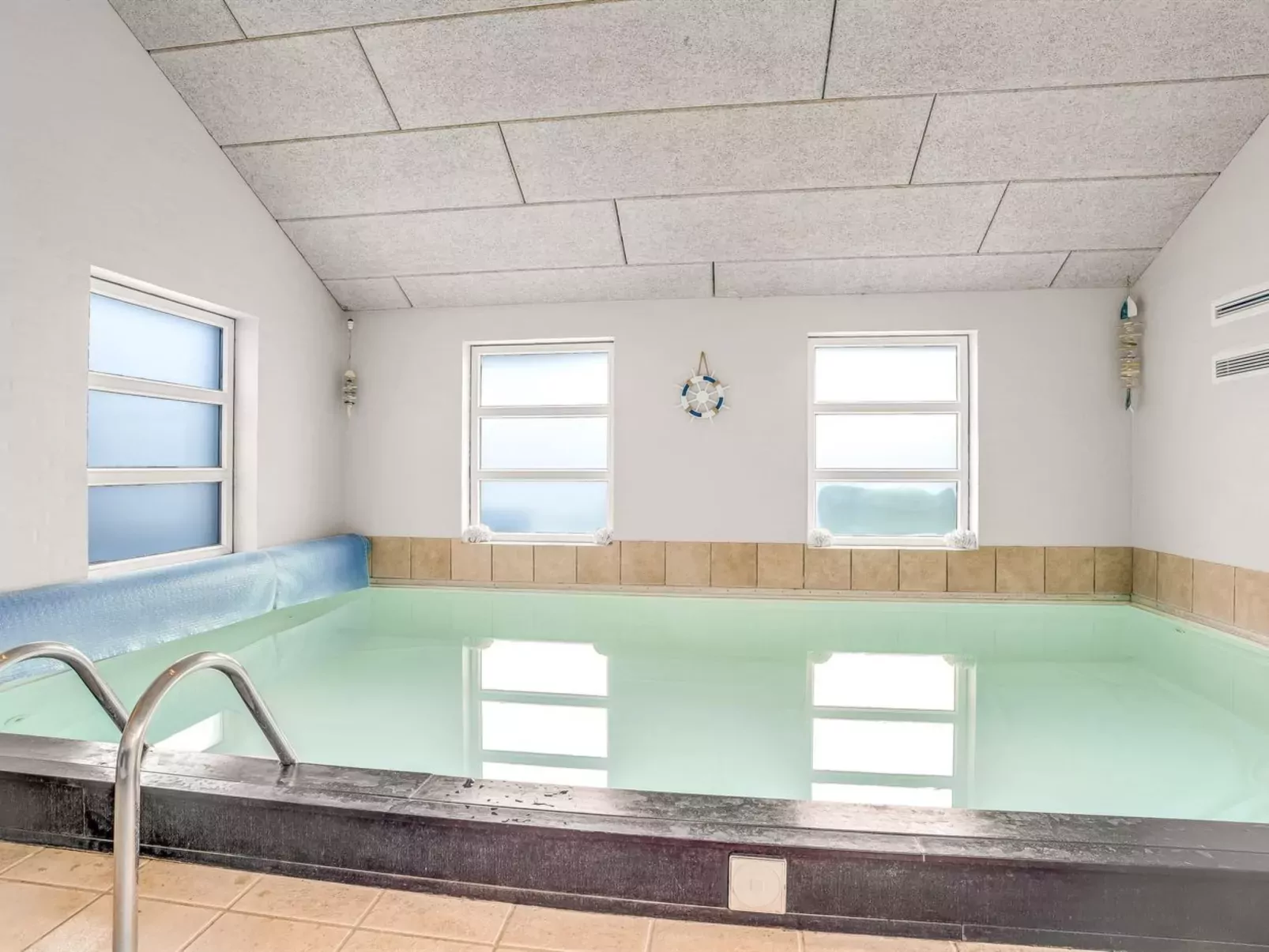 "Binta" - 800m from the sea-Inside