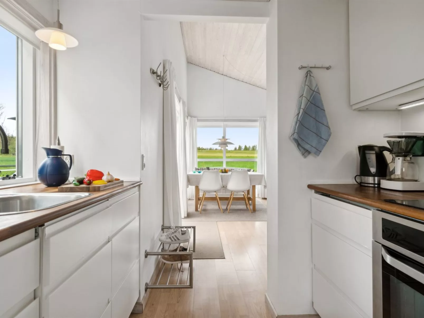 "Melin" - 2.8km from the sea-Drinnen