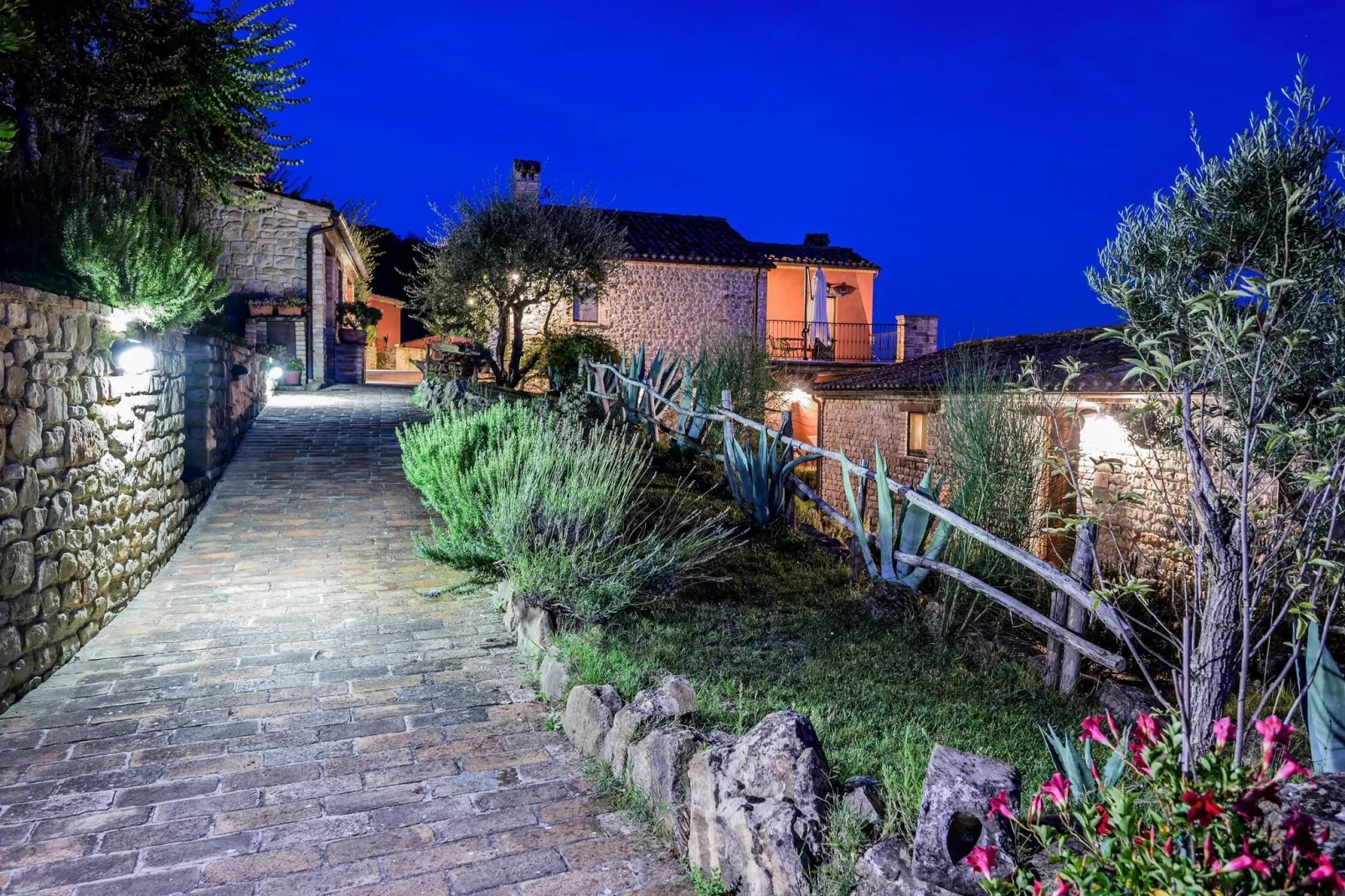 La Priora-Exterior summer