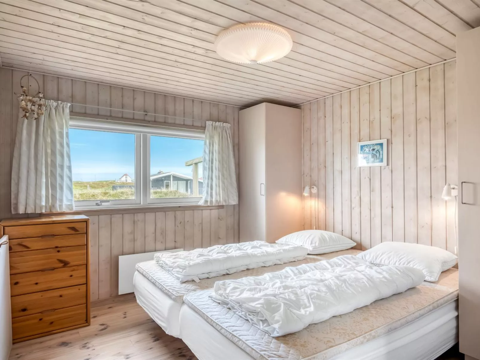 "Hughe" - 200m from the sea-Drinnen