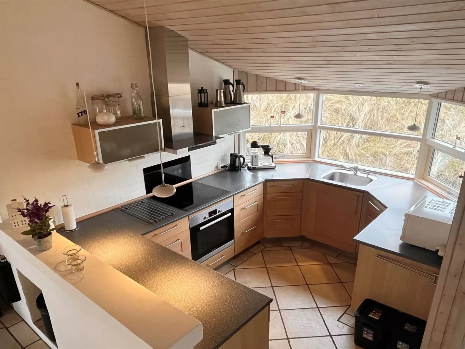 "Aurore" - 700m from the sea-Inside