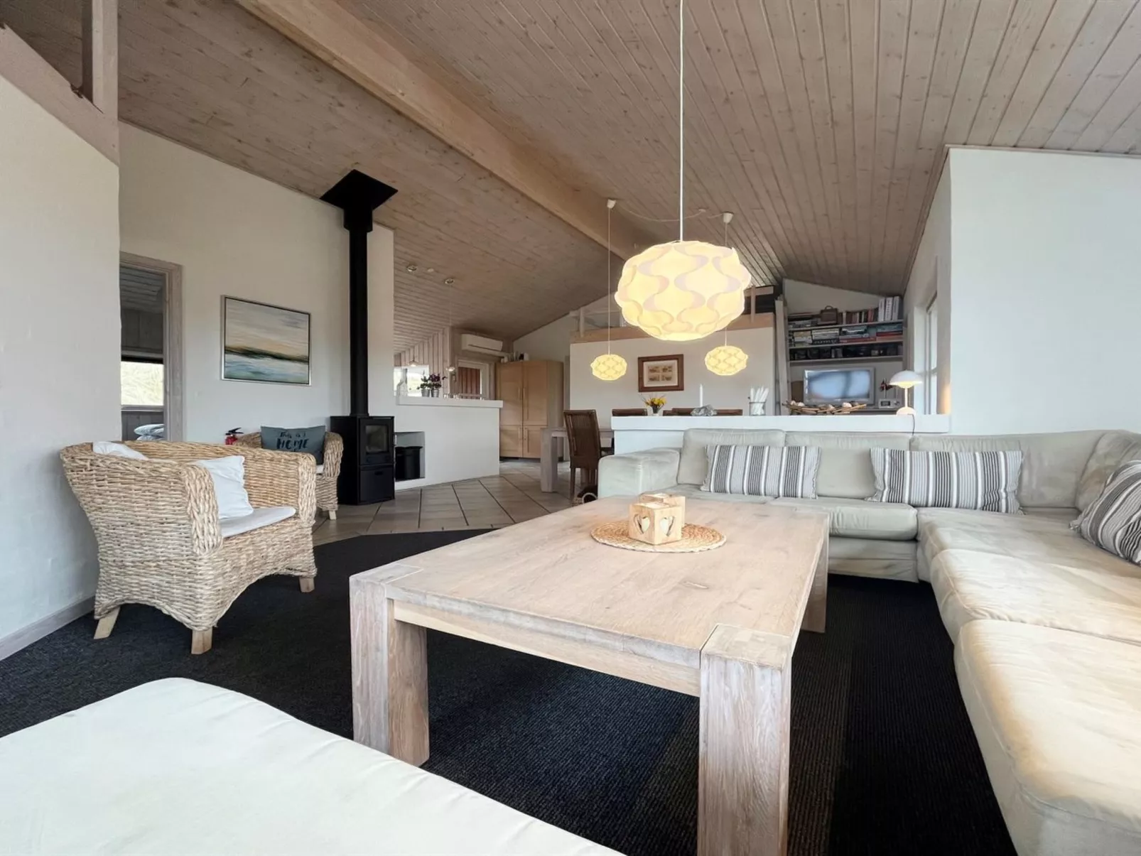 "Aurore" - 700m from the sea-Inside
