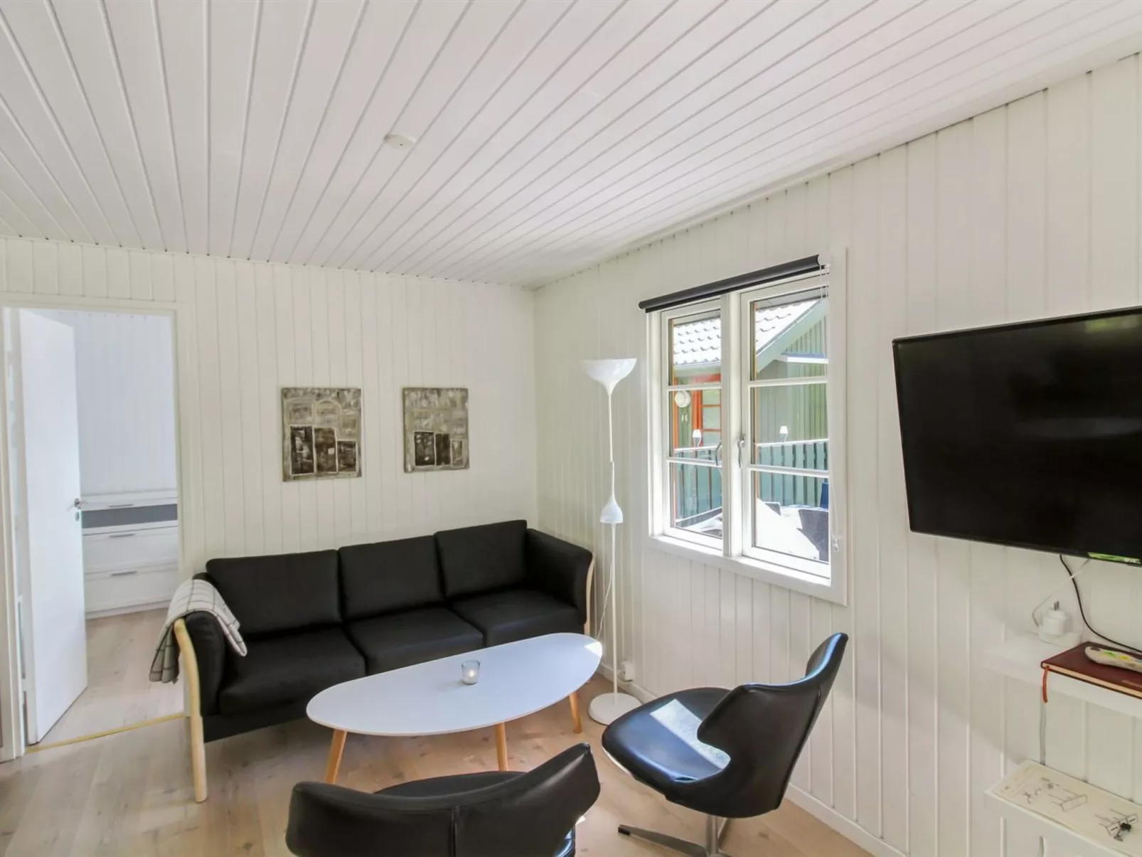 "Franzine" - 200m from the sea-Inside
