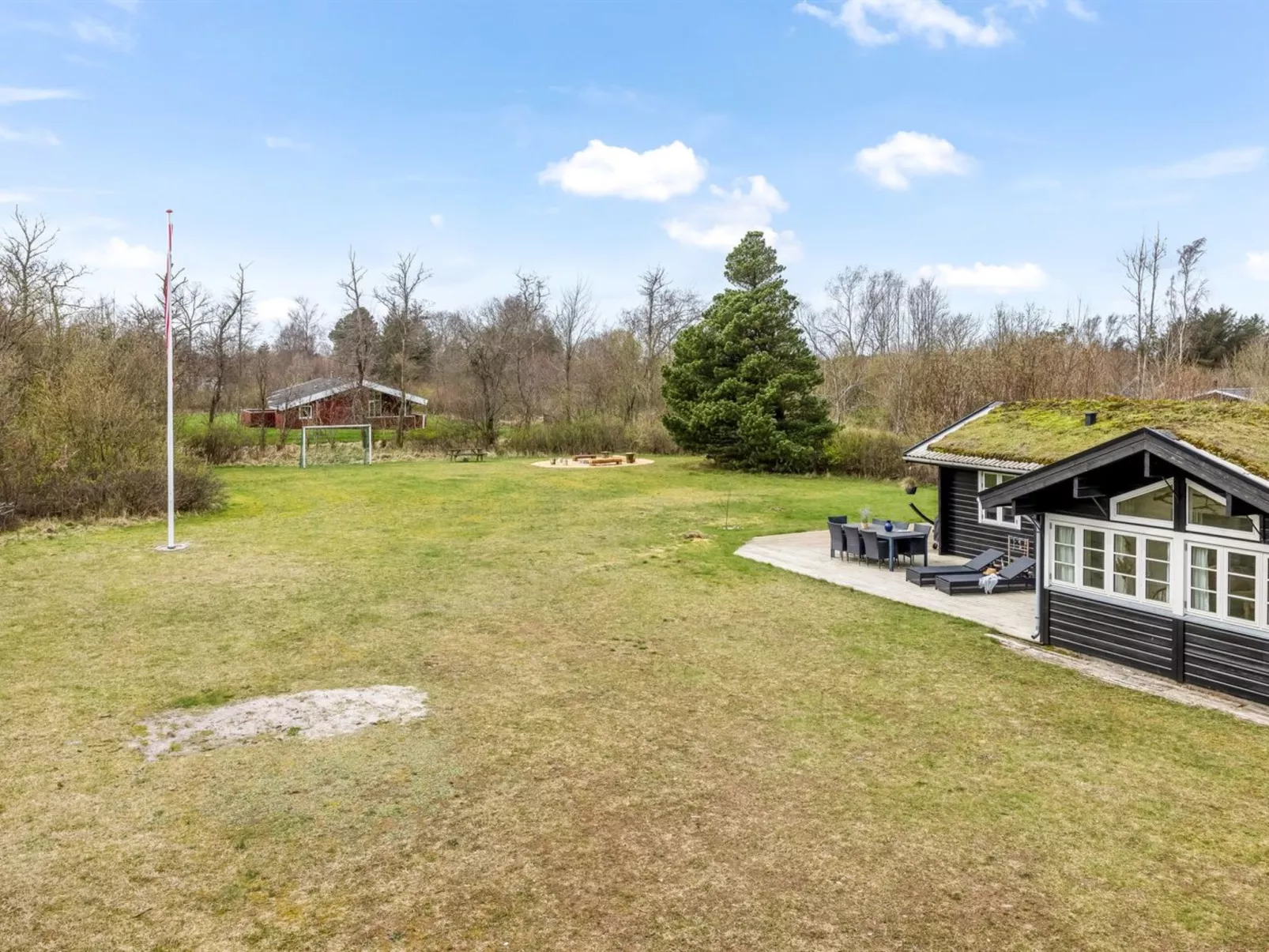"Langsom" - 480m from the sea-Outside