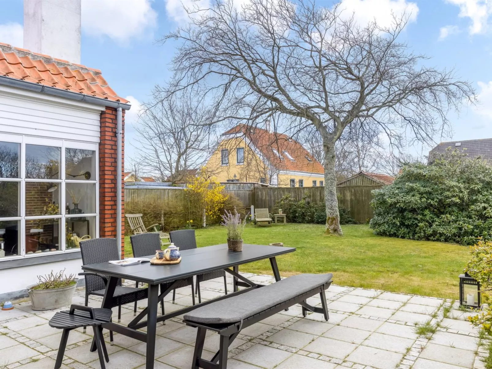 "Henri" - 400m from the sea-Outside