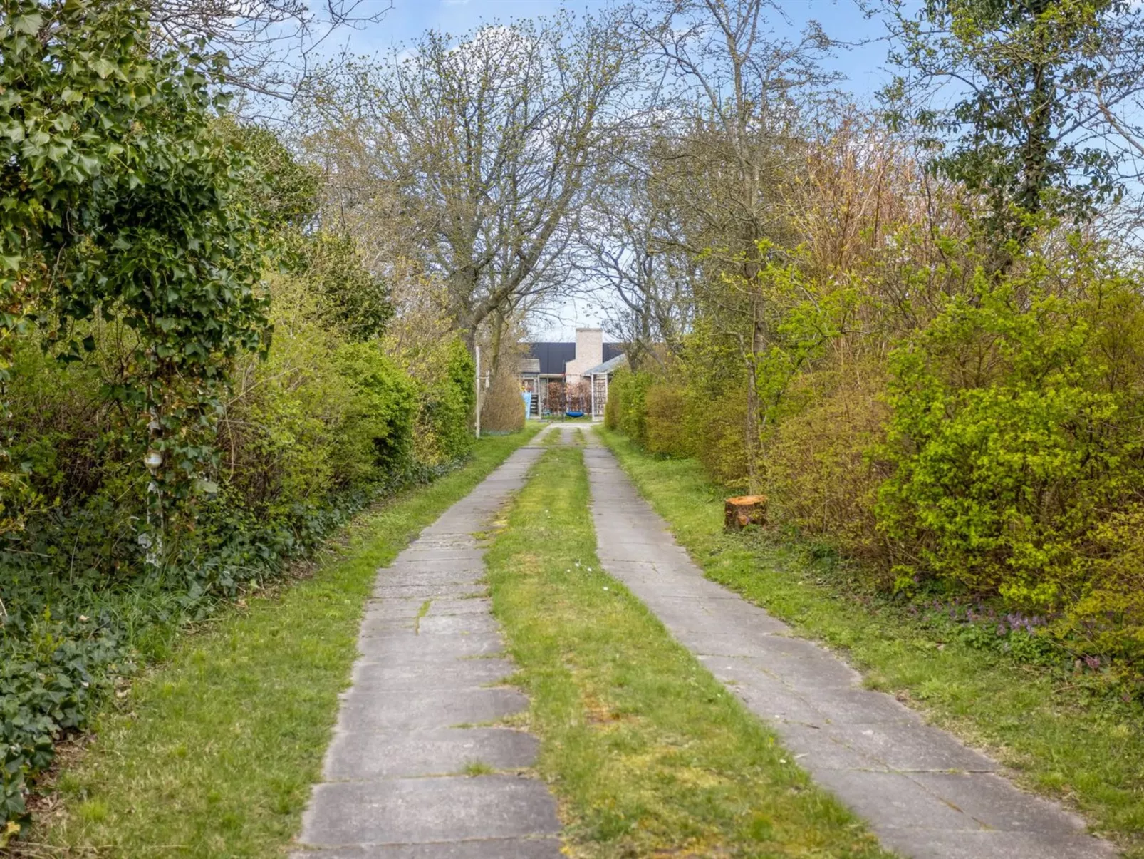 "Henri" - 400m from the sea-Outside