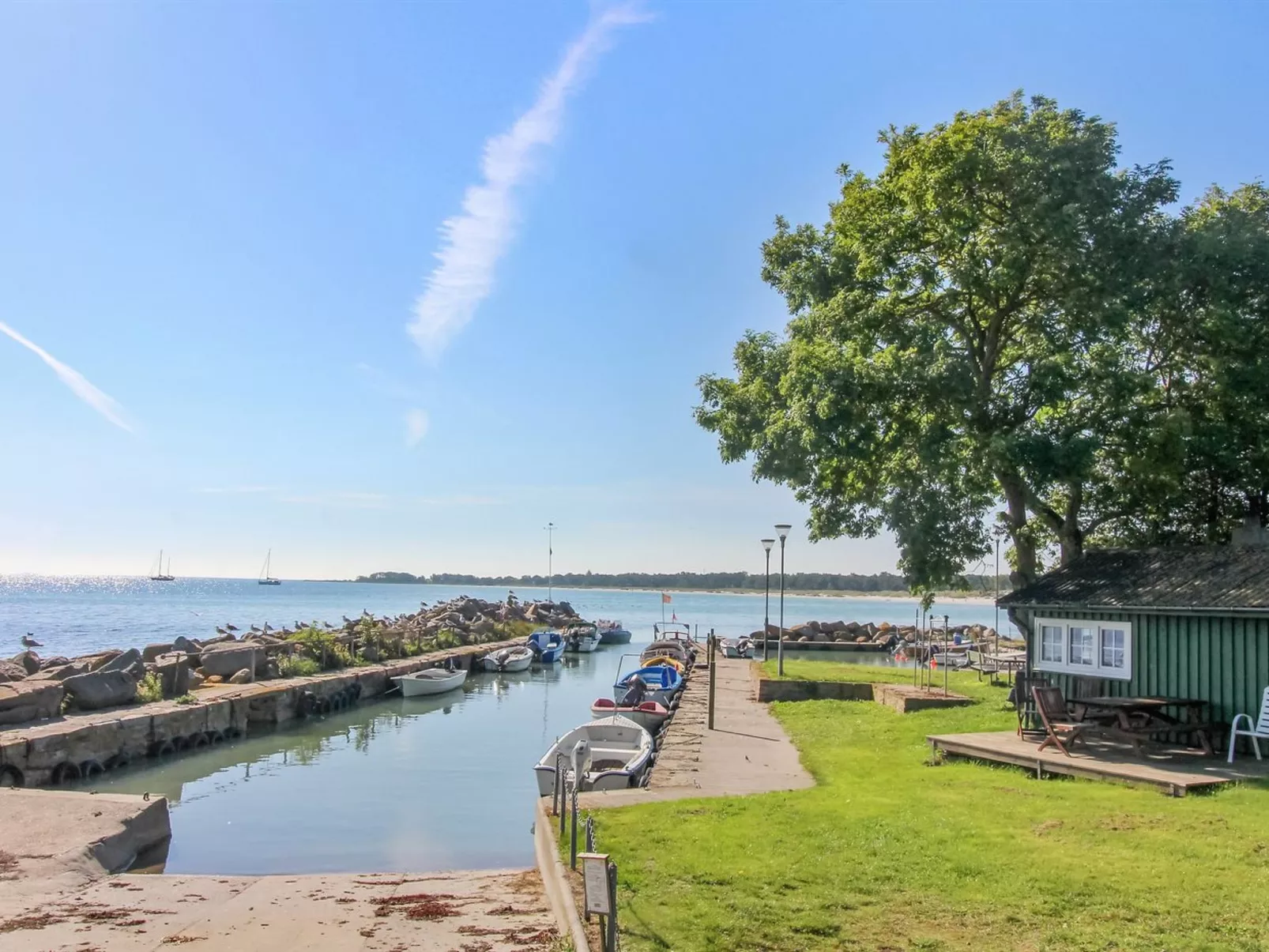 "Eine" - 150m from the sea-Outside