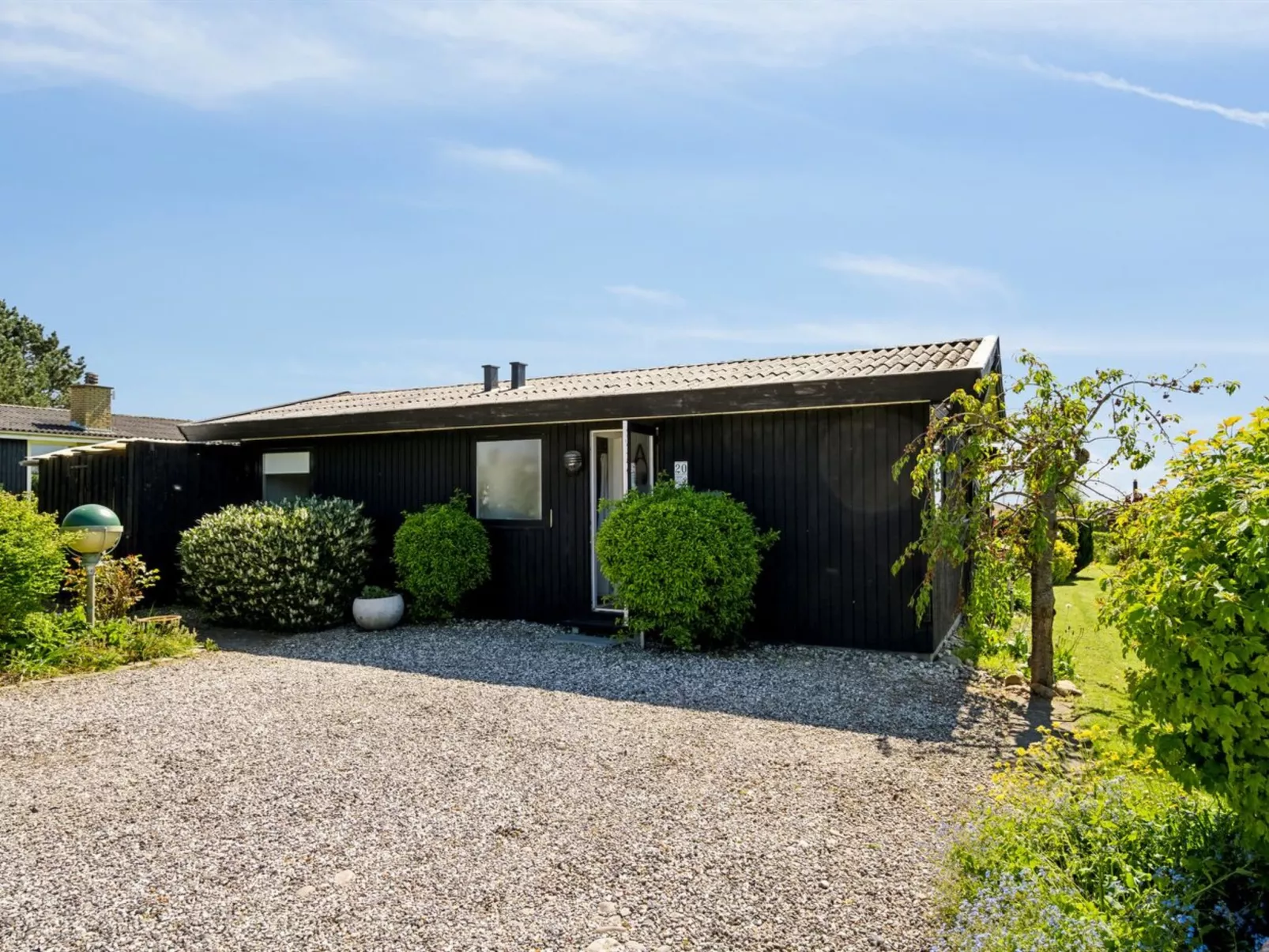 "Manfred" - 250m from the sea-Draußen