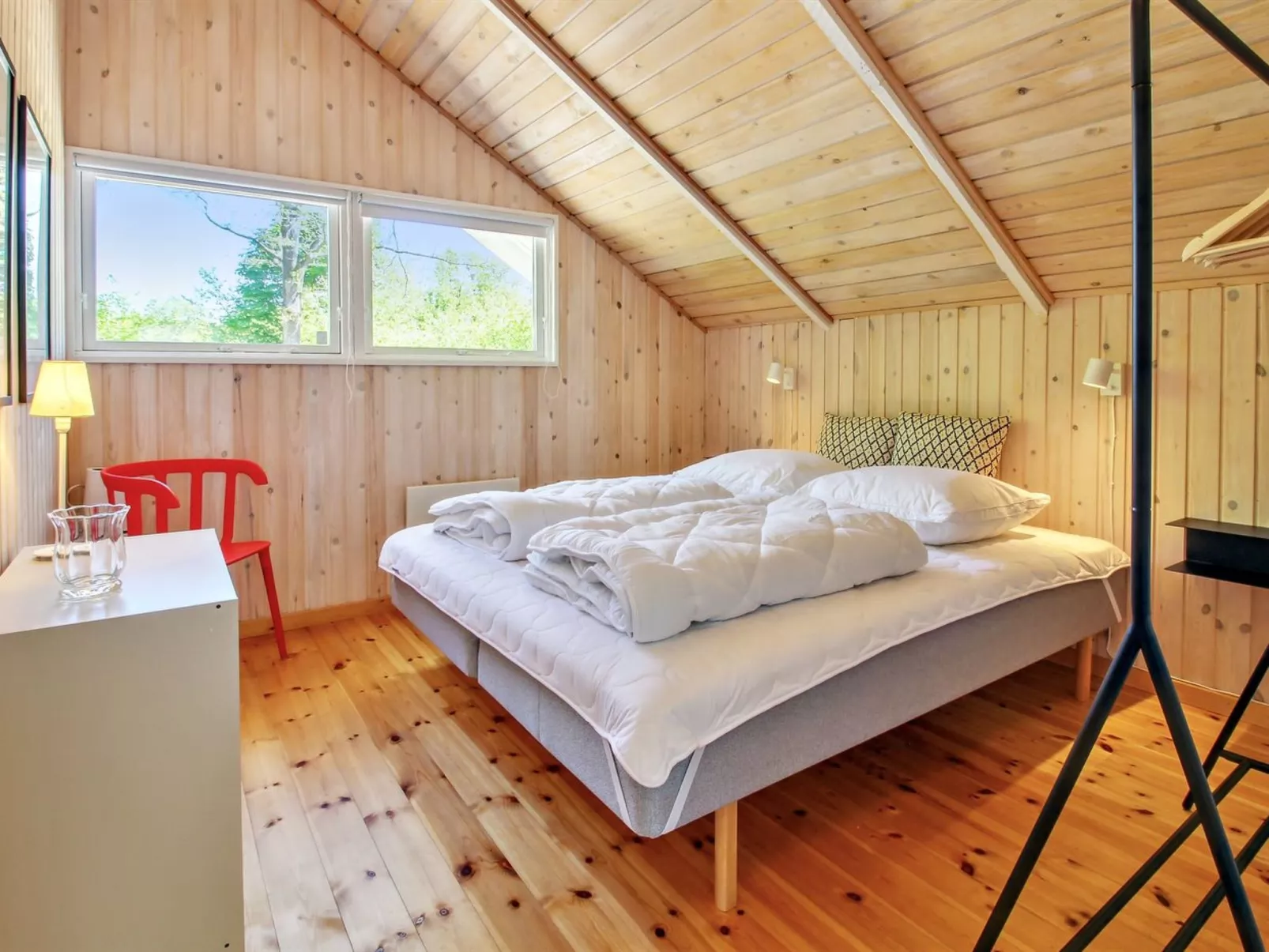 "Jaakob" - 30km from the sea-Inside