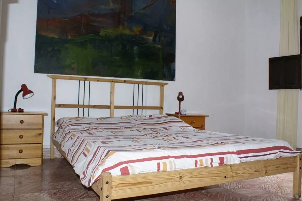 81955-Bedroom