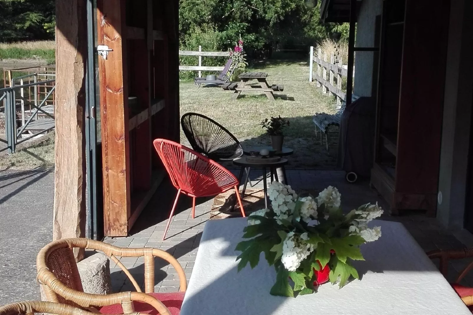 Gîte "Au bord de l'Eau "-Terrace balcony