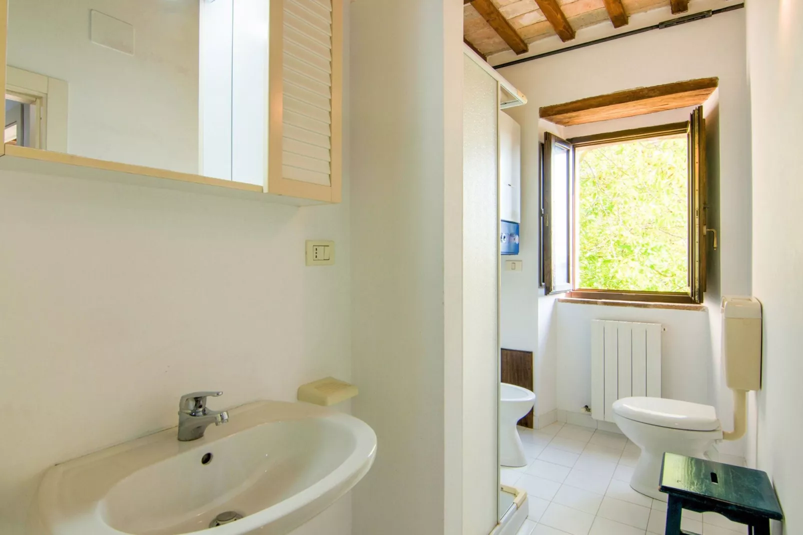 Fattoria 15-Bathroom