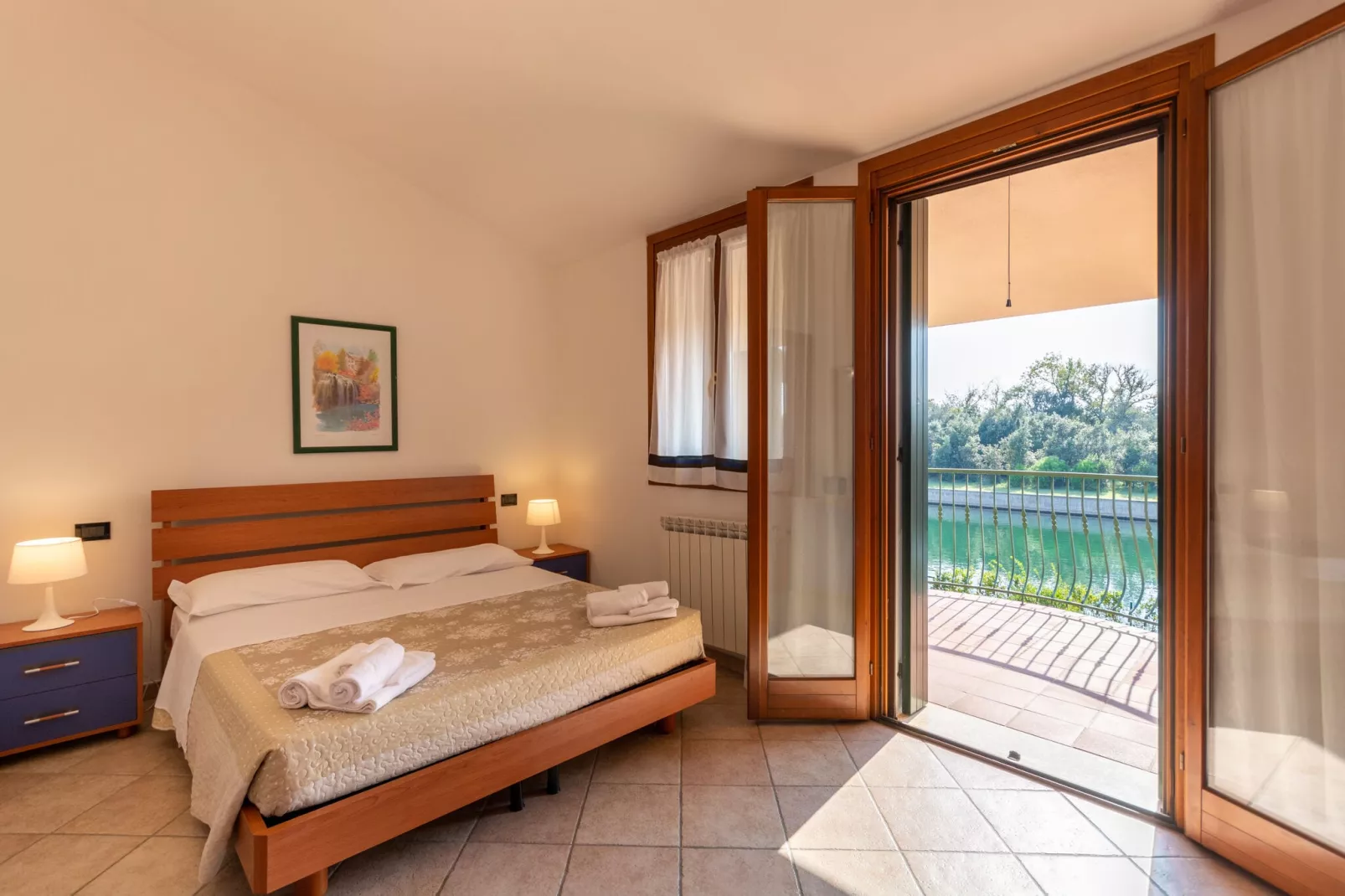 Village Albarella Trilo S3-Schlafzimmer