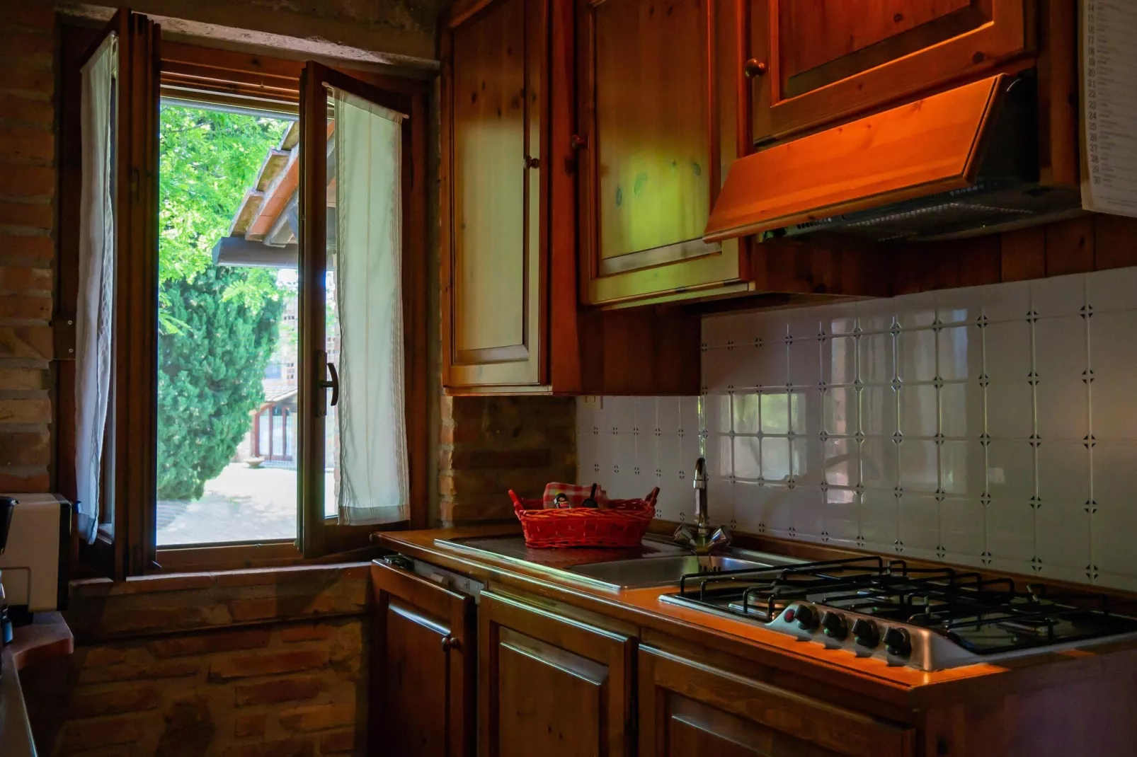 Glicine-Kitchen