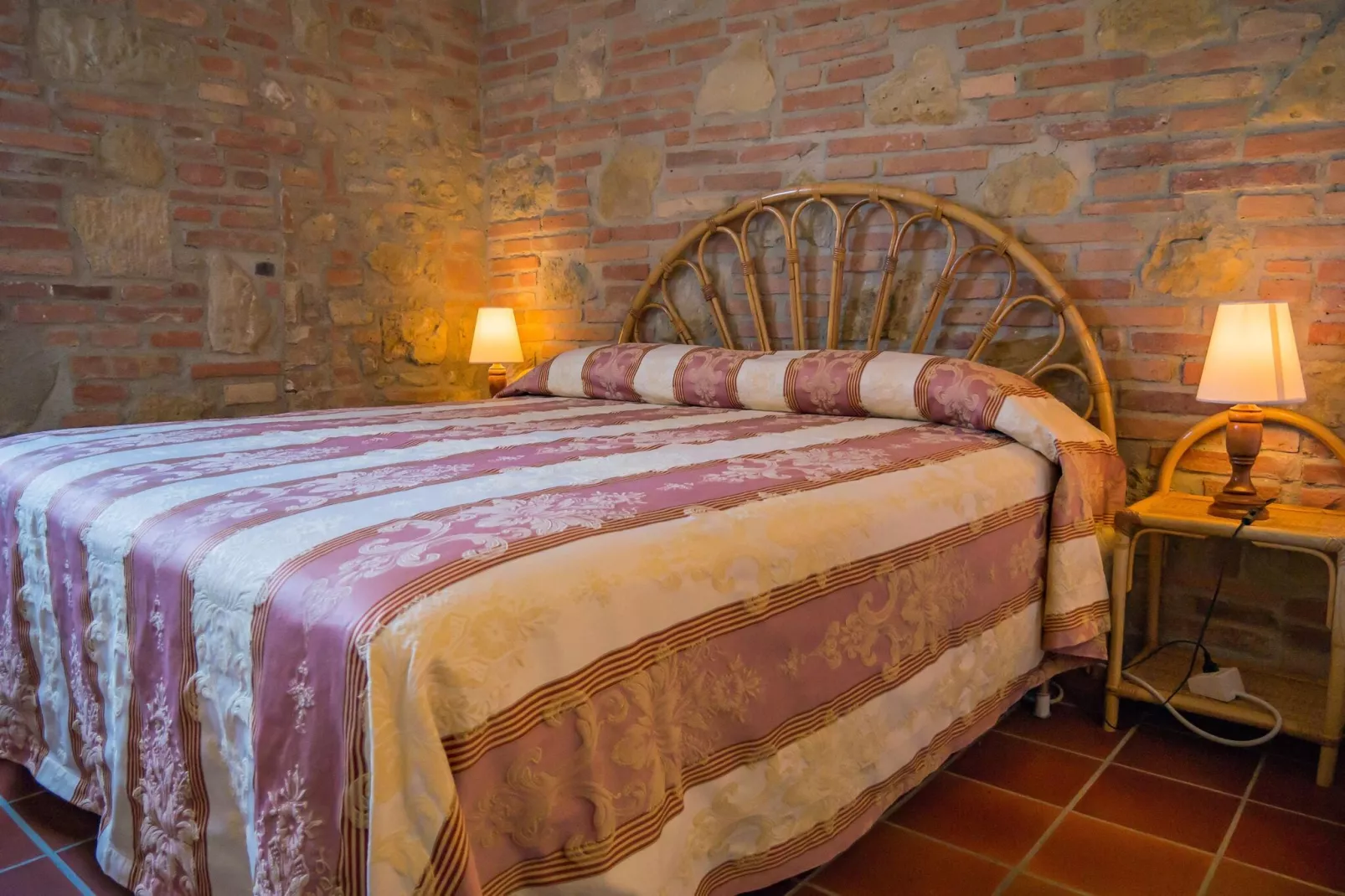 Azalea-Bedroom