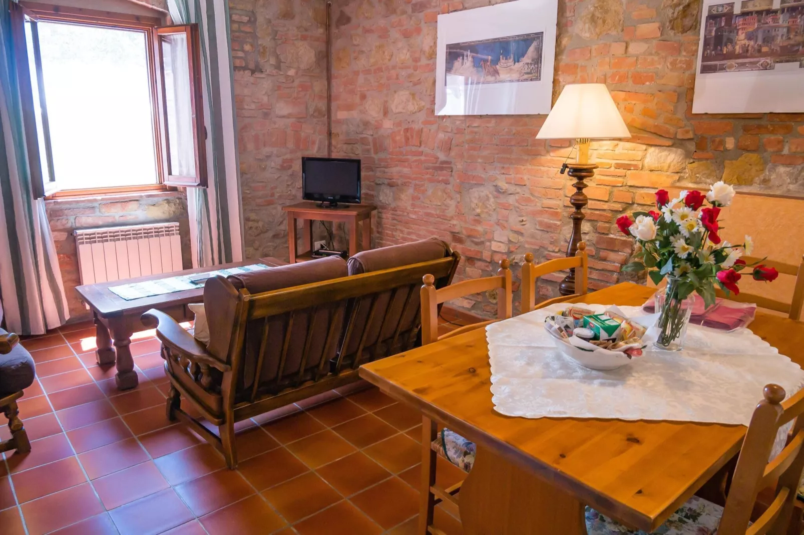 Ciclamino-Dining room