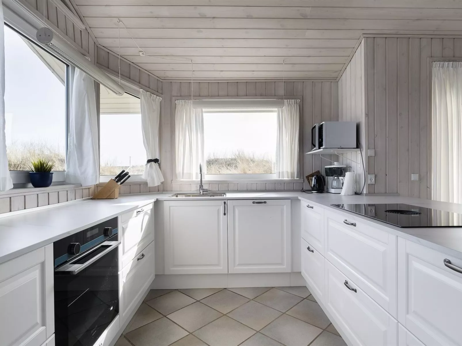 "Merta" - 150m from the sea-Inside