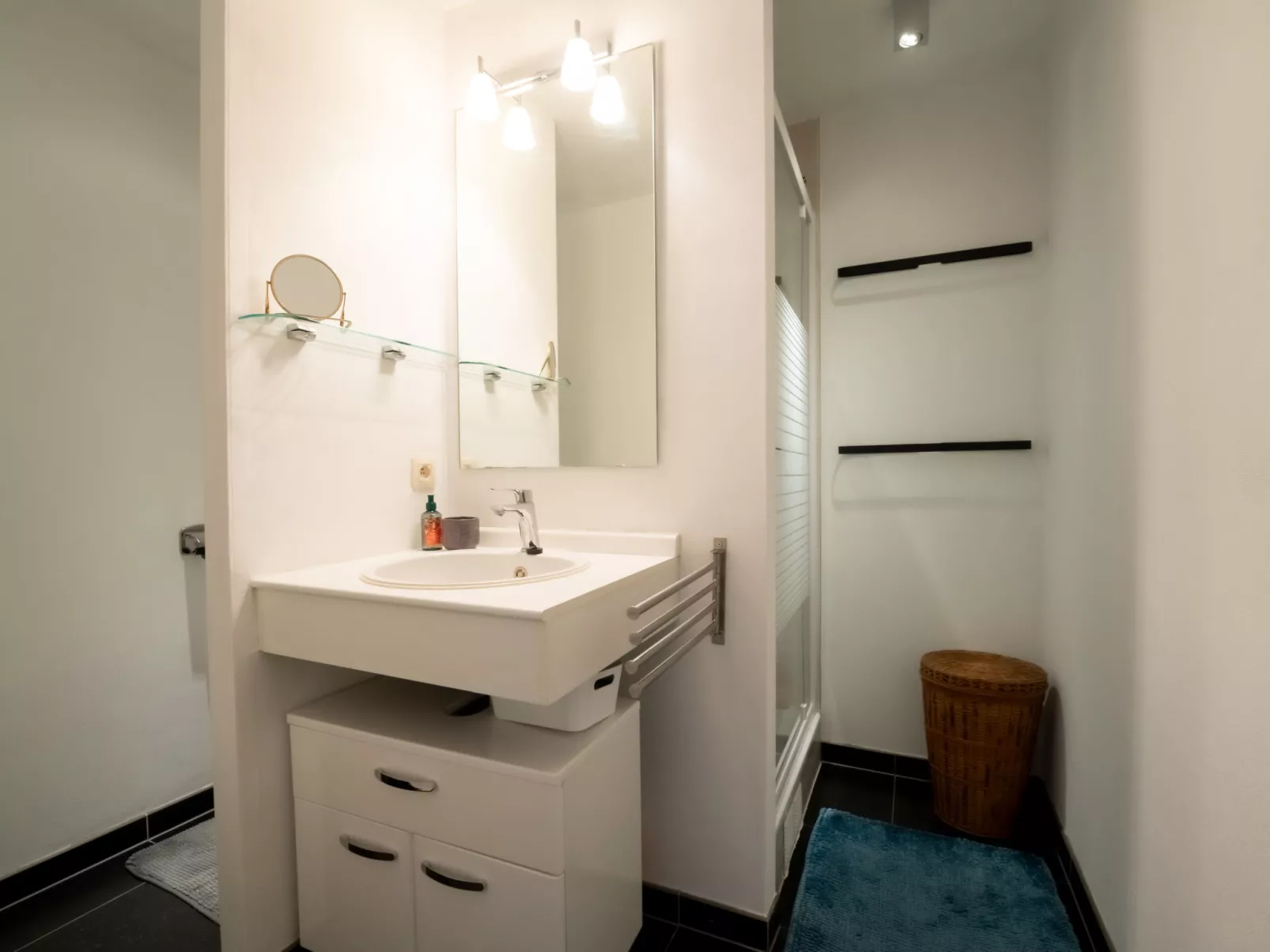 Centrally located "Relax and Reset"-Inside