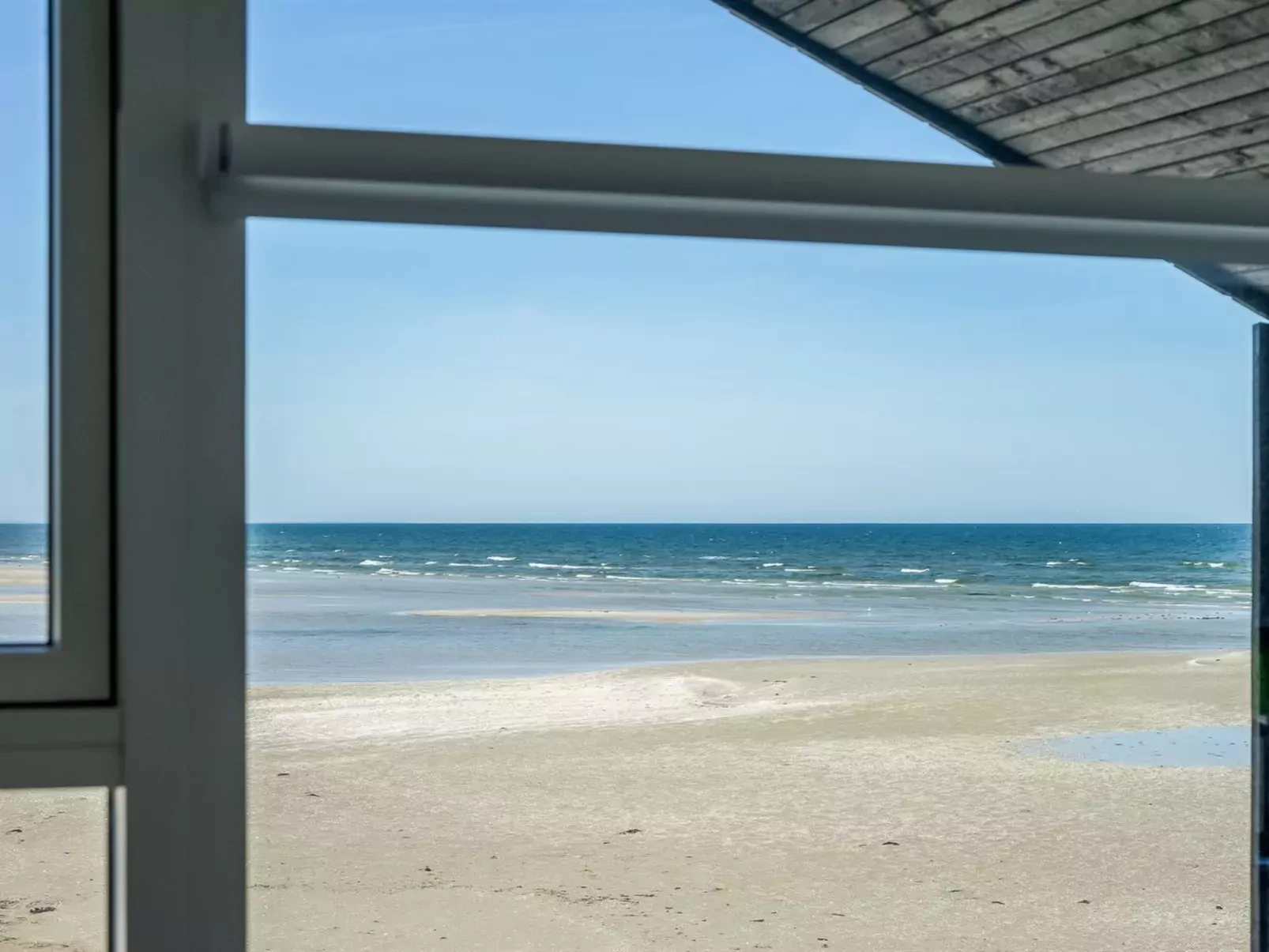 "Eleanore" - 25m from the sea-Inside