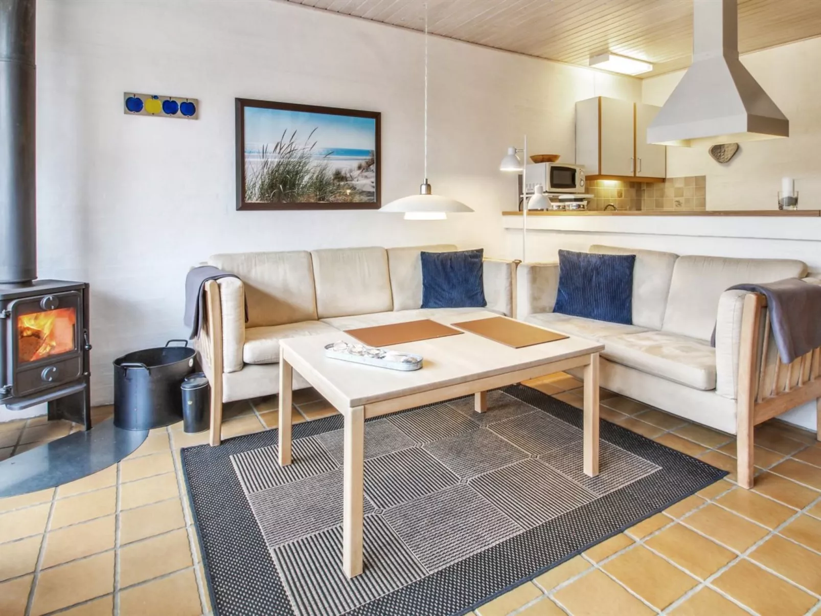 "Rufina" - 3.5km from the sea-Inside