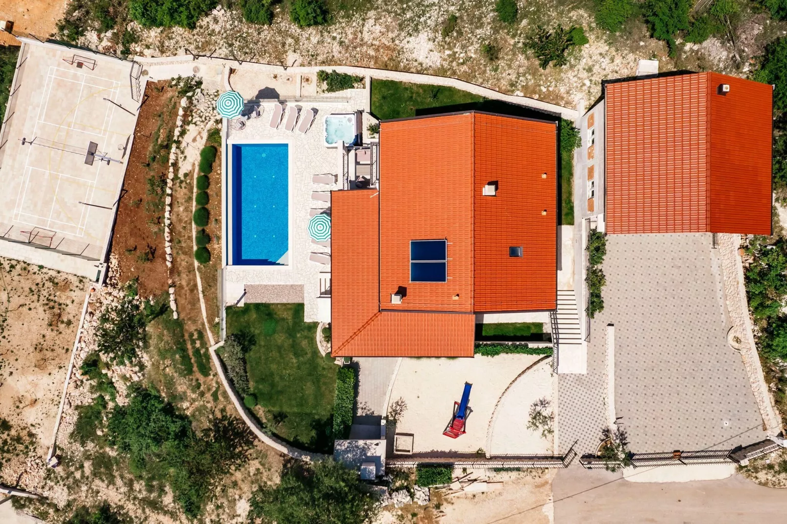 Villa IN EXCELSIS-Exterior summer