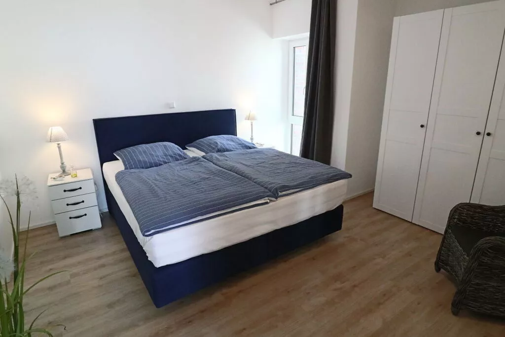 225863-Bedroom