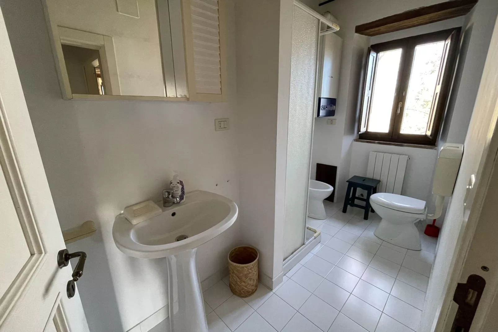 Fattoria 15-Bathroom