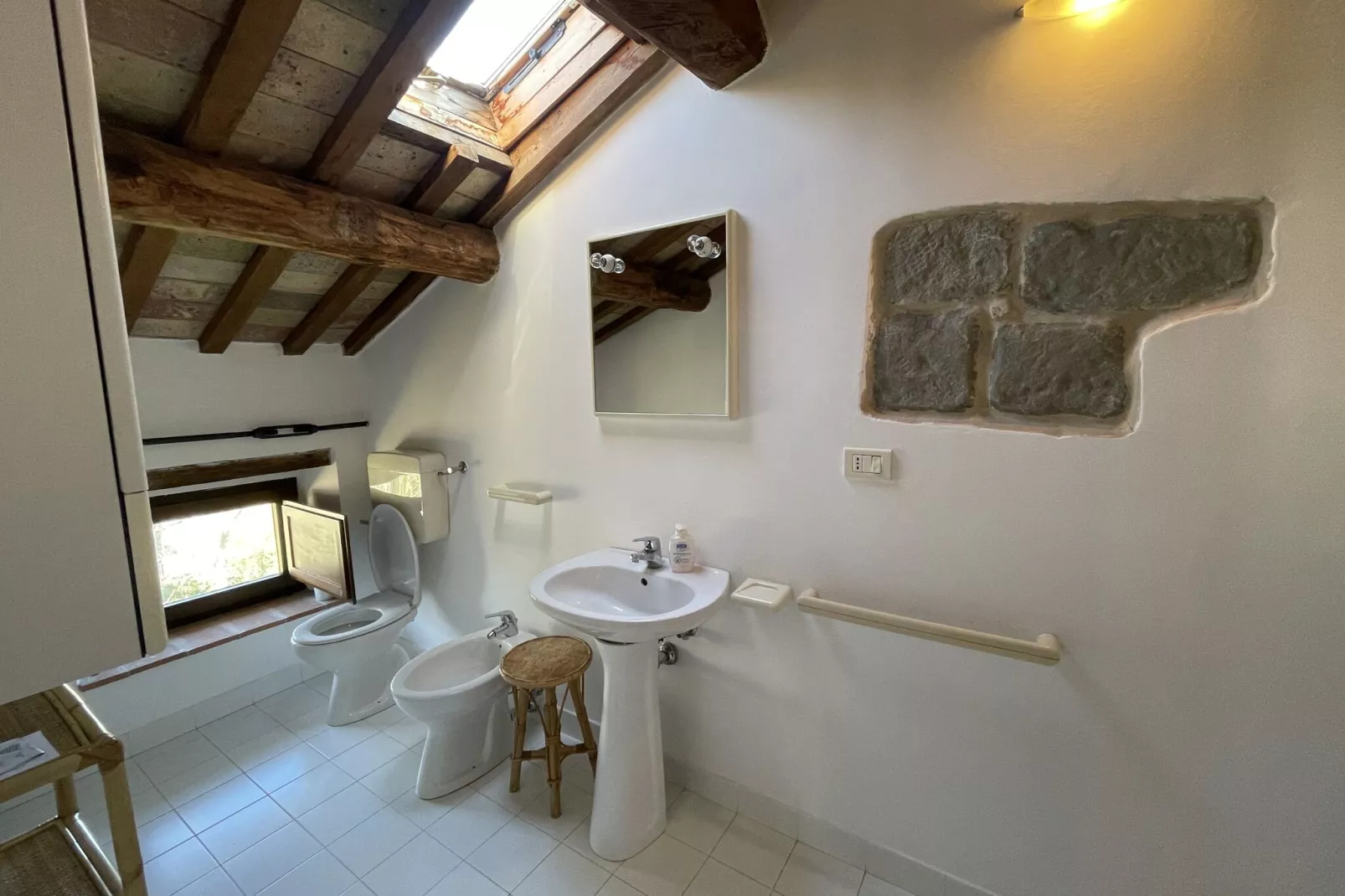 Fattoria 15-Bathroom