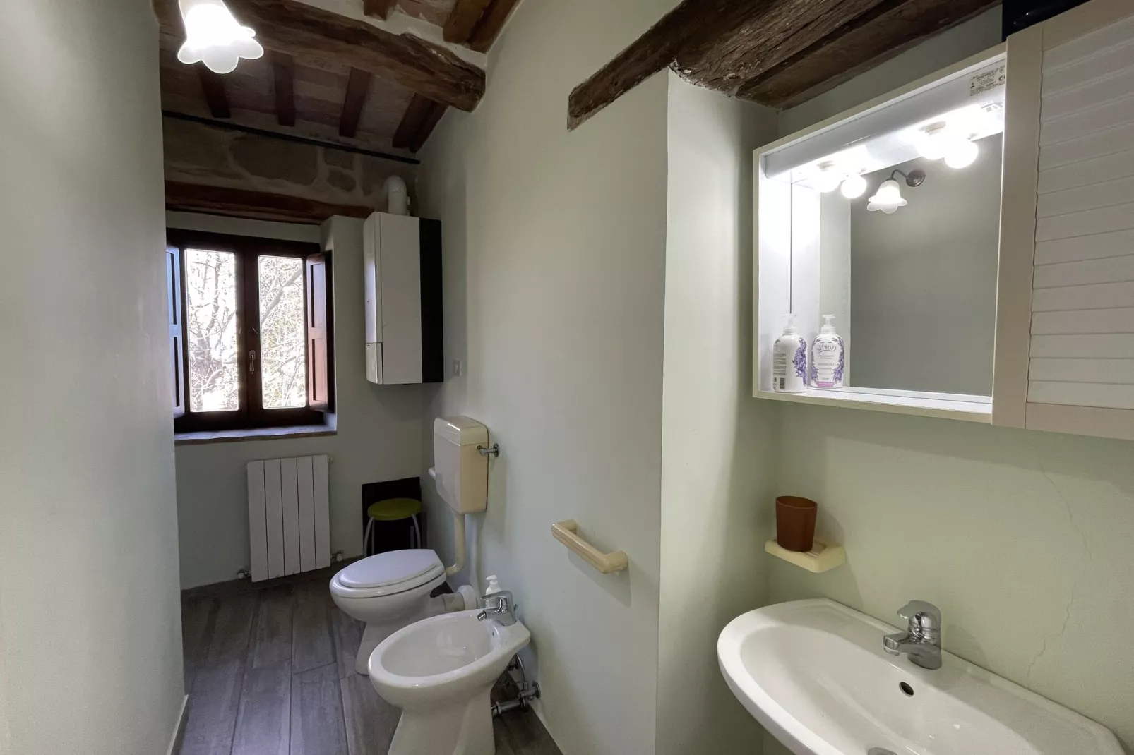 Fattoria 15-Bathroom