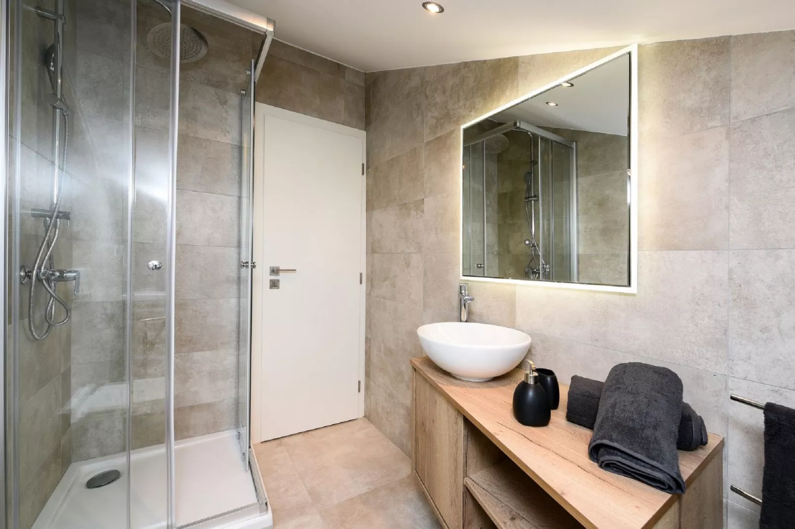 Villa AM2-Bathroom