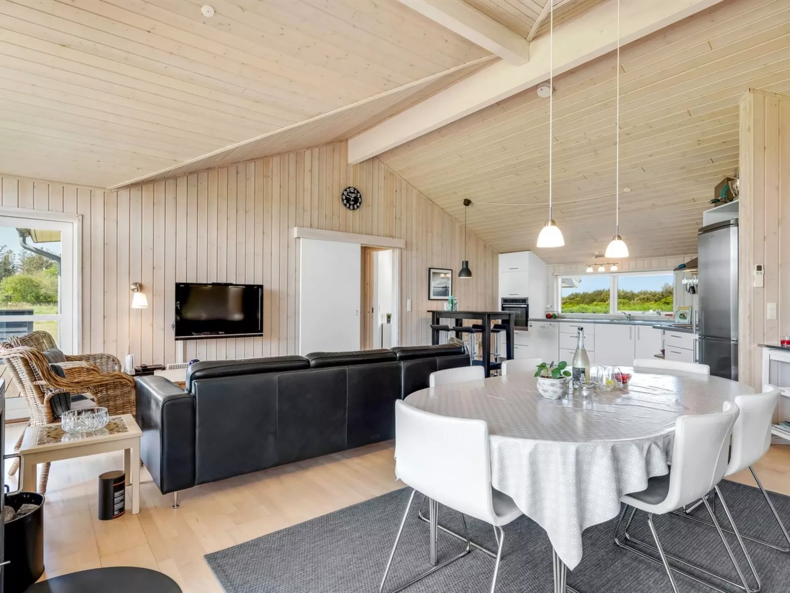 "Oskarvine" - 900m from the sea-Drinnen