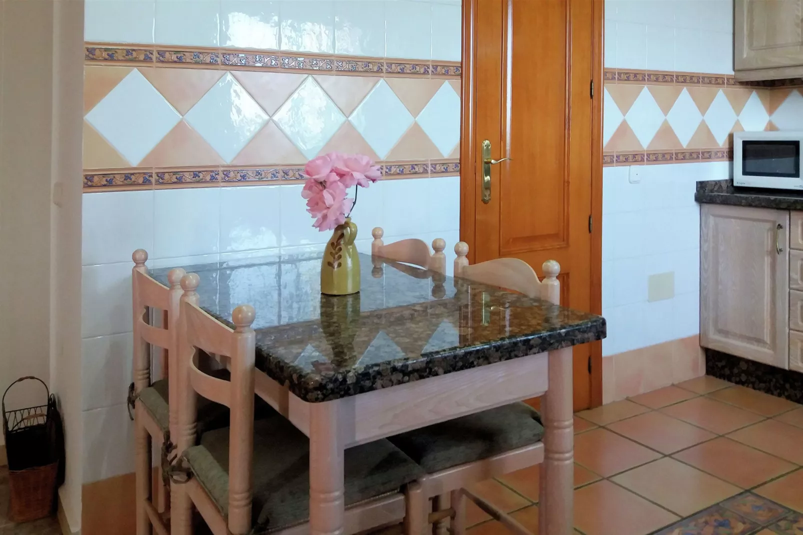Casa Los Lirios-Dining room