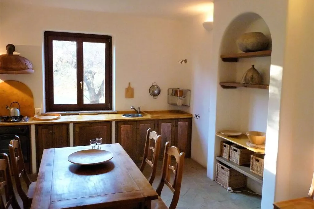75347-Kitchen