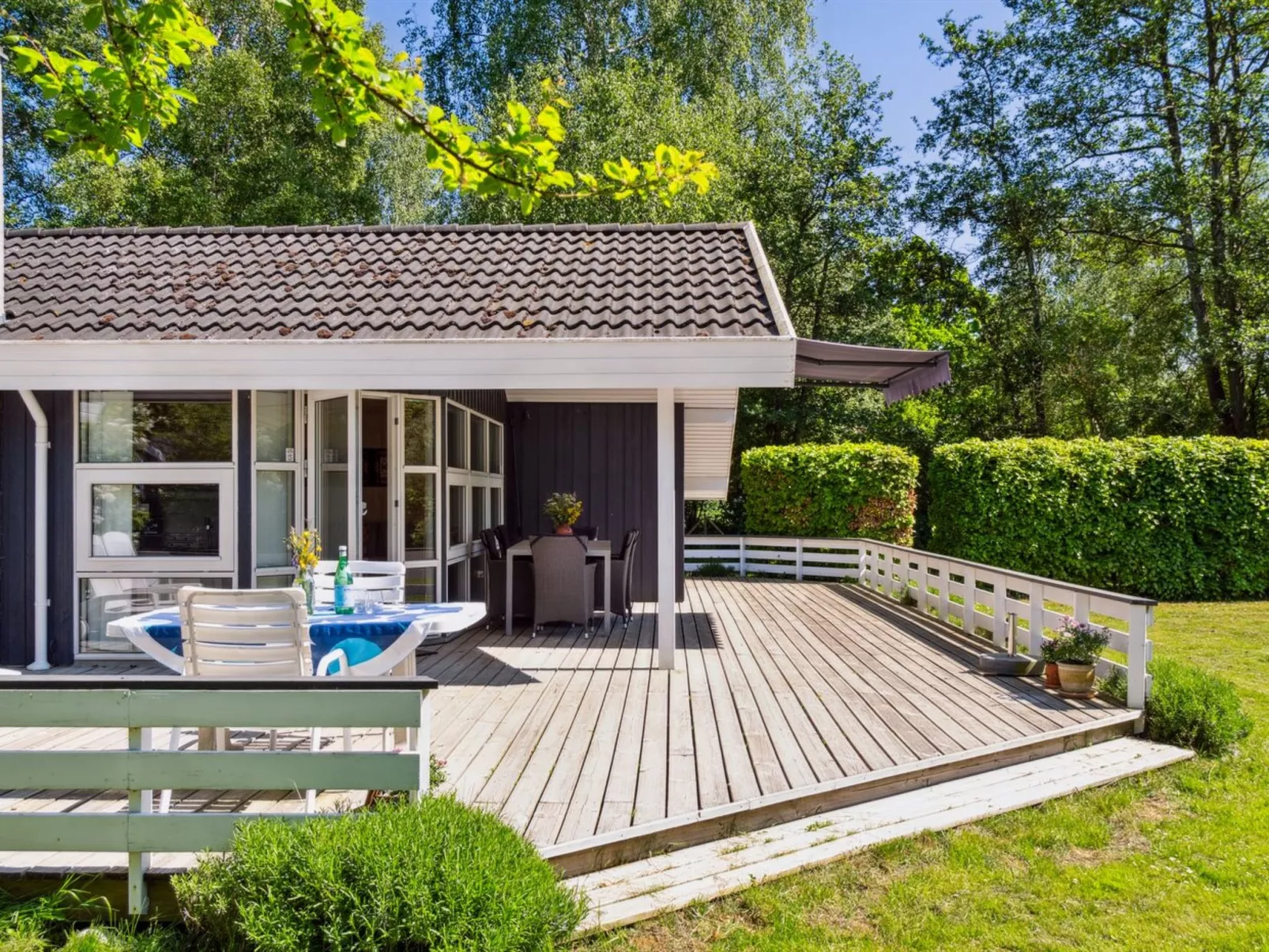 "Michael" - 250m from the sea-Draußen