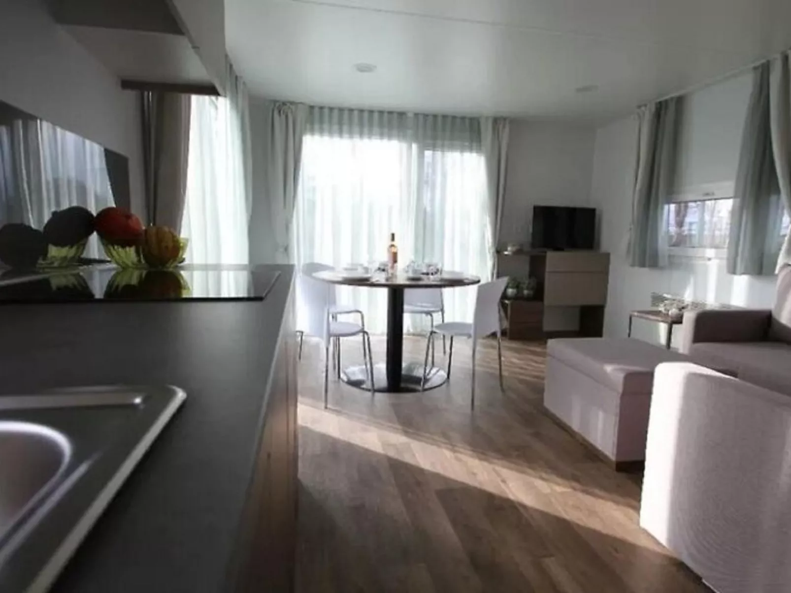 Panorama Lodge (glamping tent)-Inside
