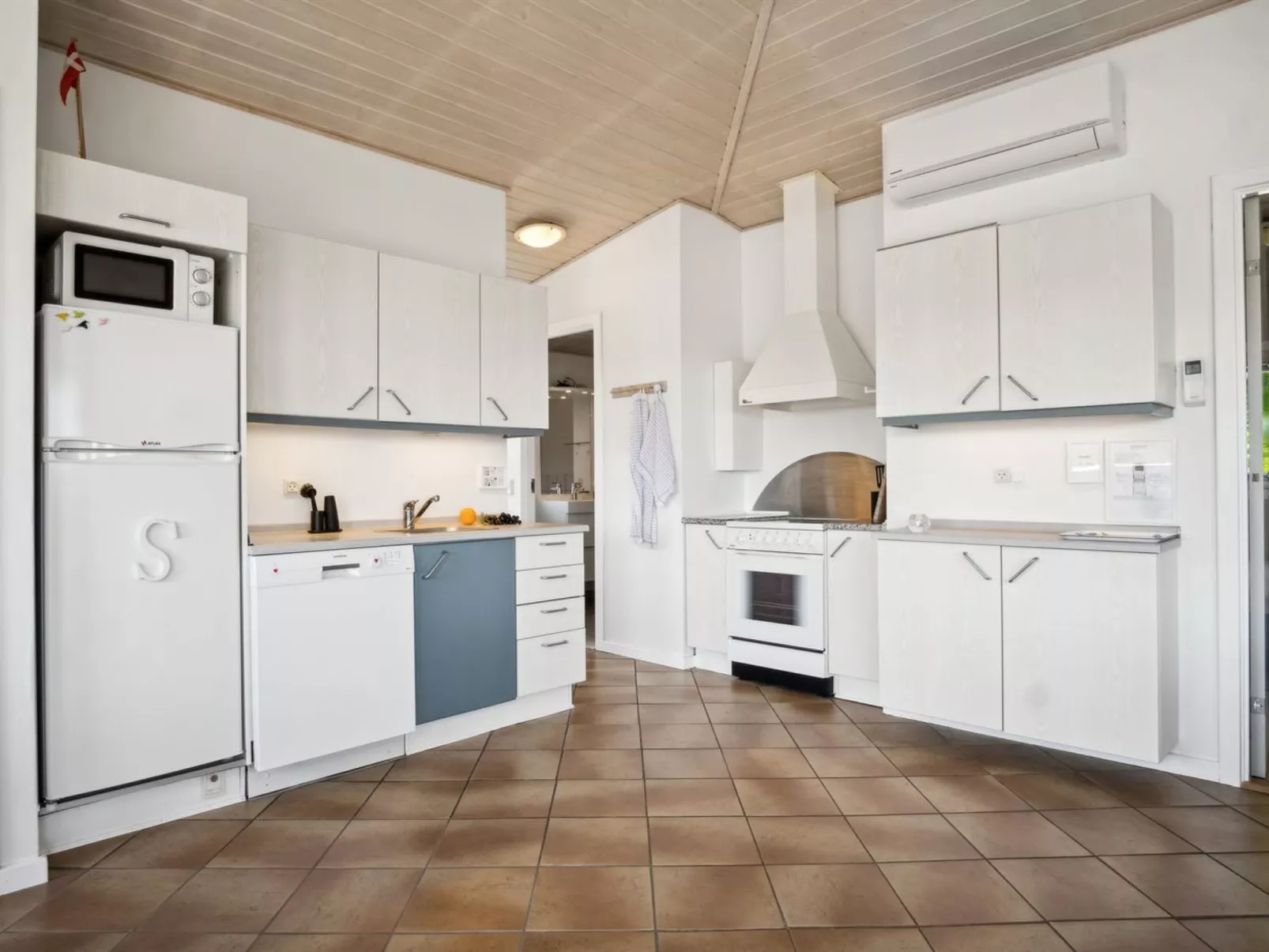 "Gerlak" - 150m from the sea-Inside