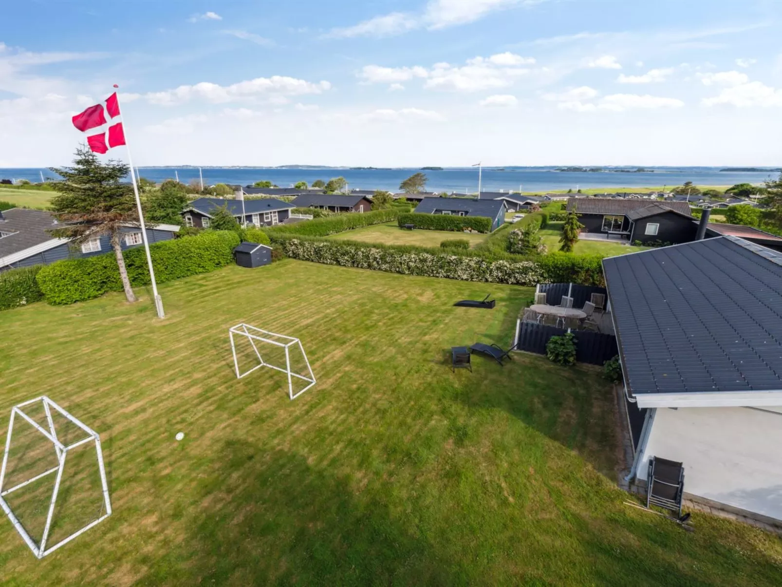 "Gudrun" - 250m from the sea-Outside