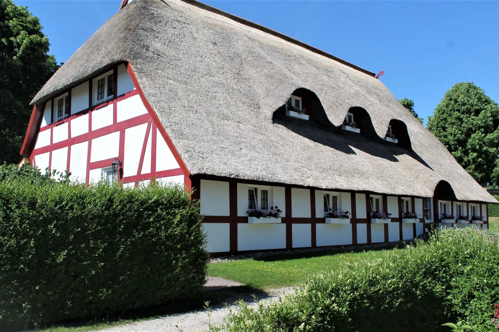 Dat Oole Huus 3-Exterior summer
