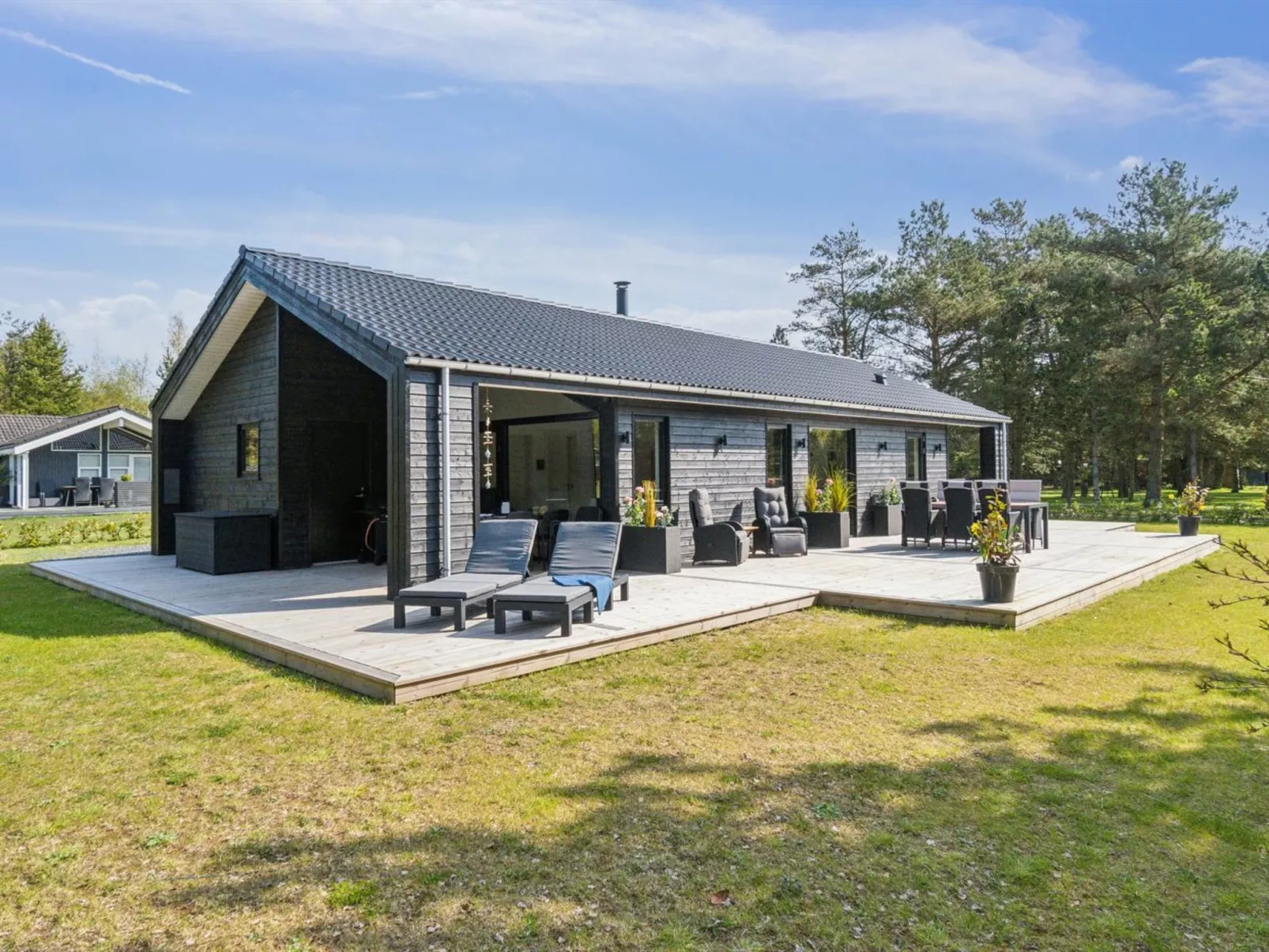 "Skakke" - 900m from the sea-Draußen